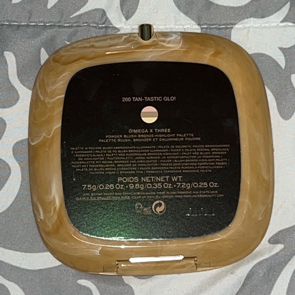 Marc Jacobs Beauty O!Mega x Three Powder Blush-Bronze-Highlighter Palette - Picture 5 of 5